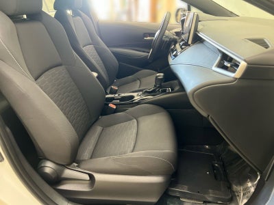2025 Toyota Corolla Hatchback SE