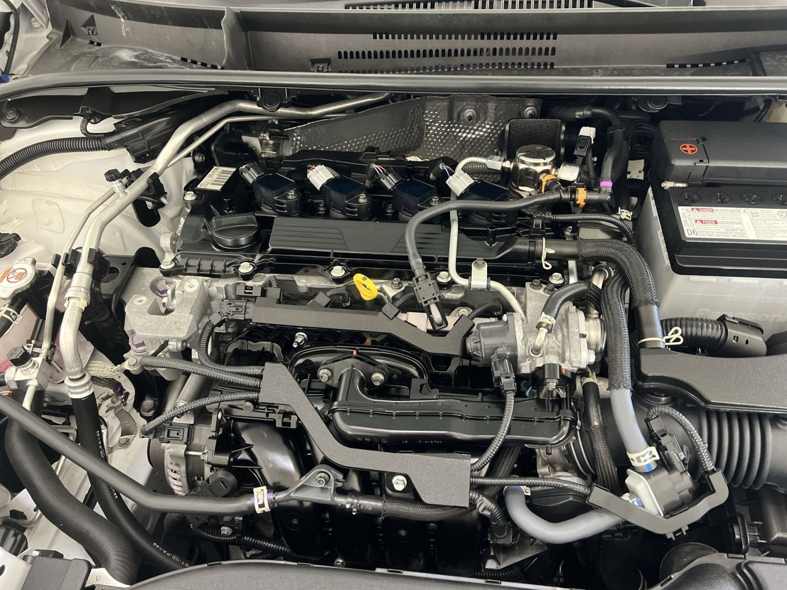 2025 Toyota Corolla Hatchback SE