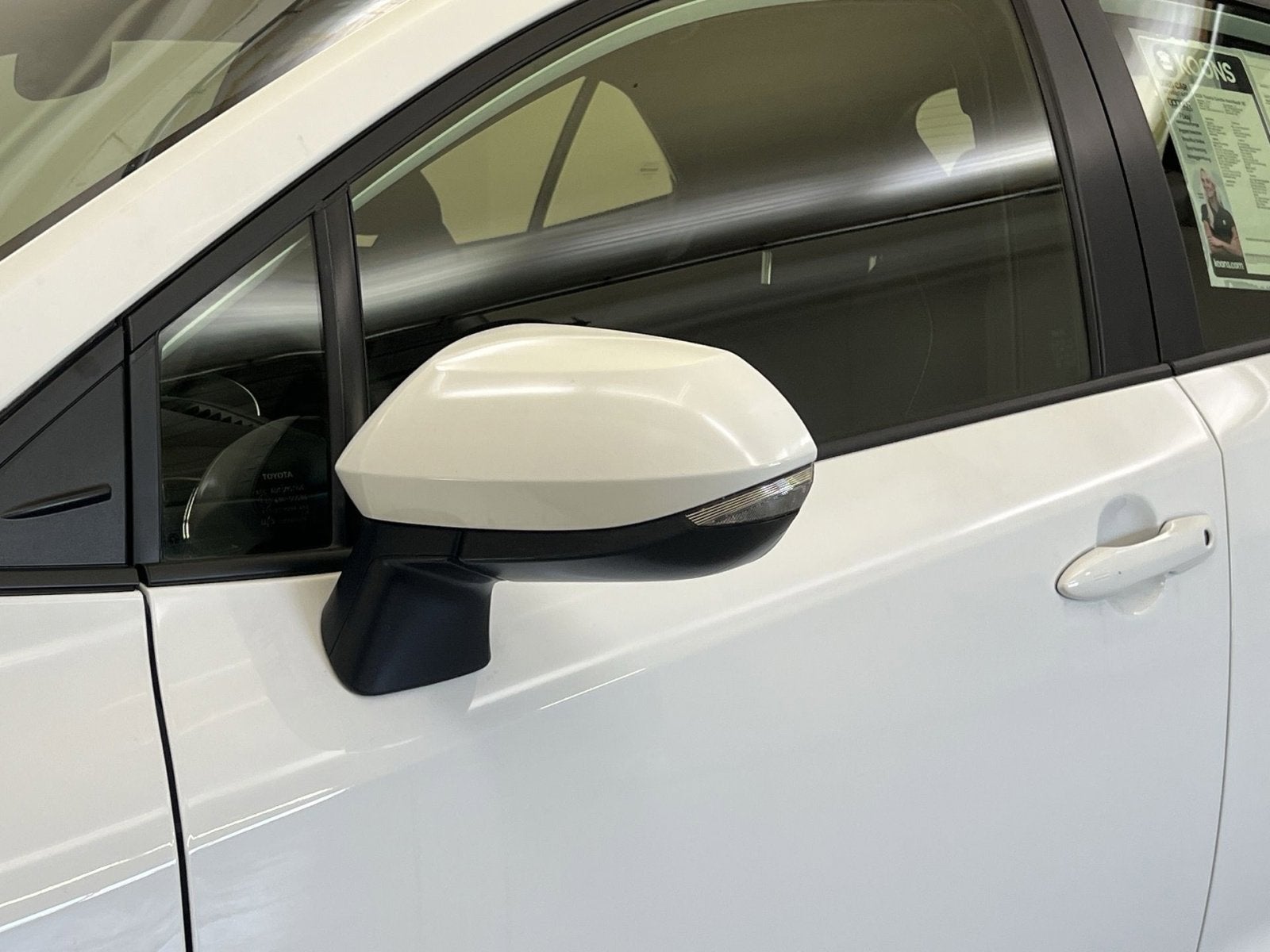 2025 Toyota Corolla Hatchback SE