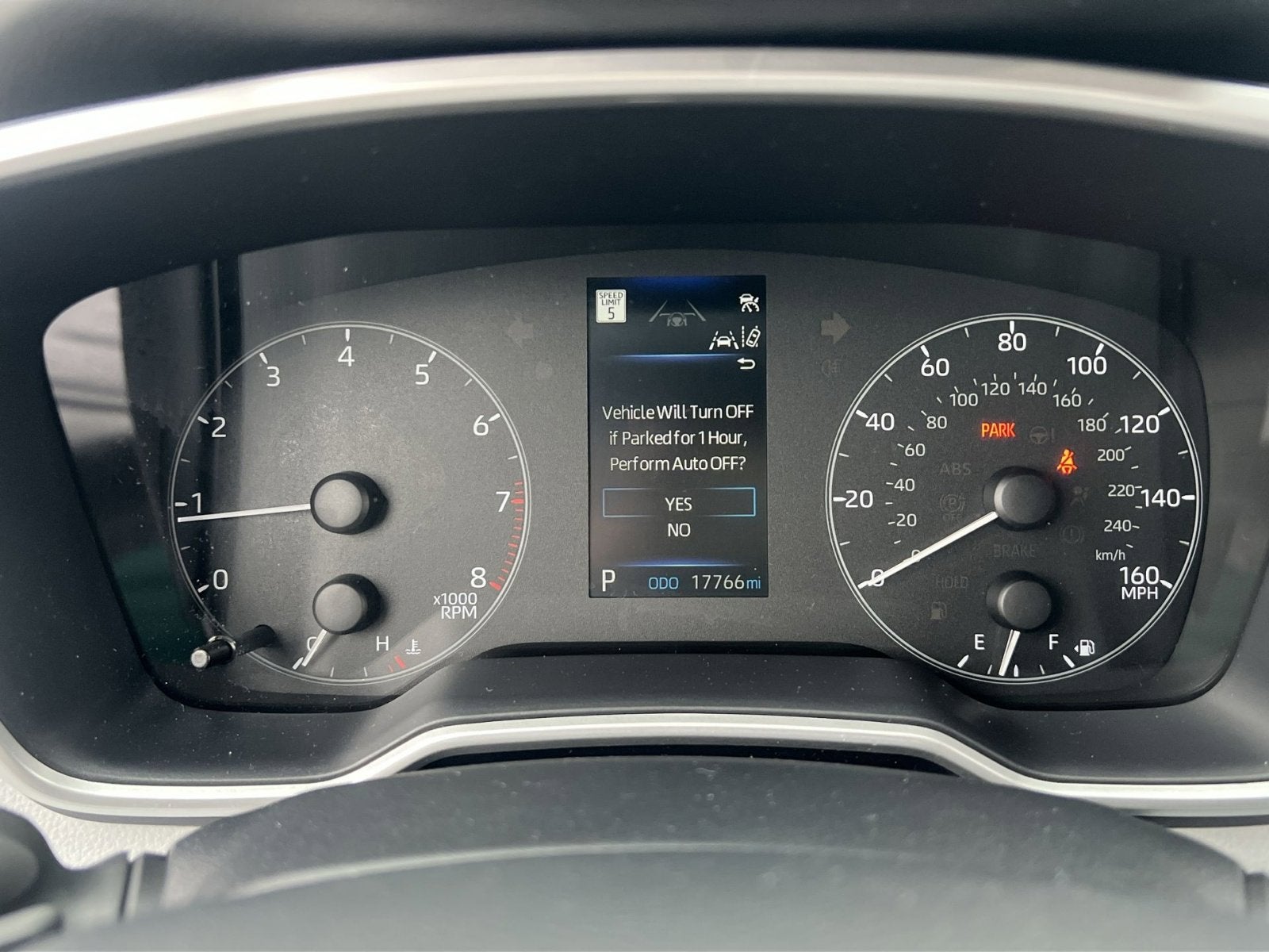 2025 Toyota Corolla Hatchback SE