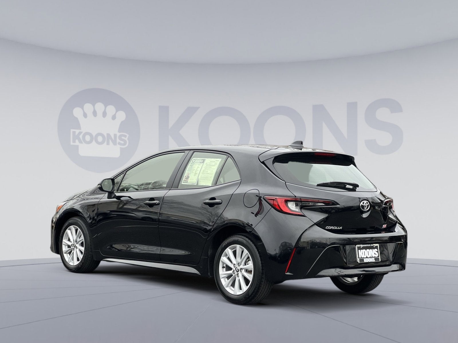 2025 Toyota Corolla Hatchback SE