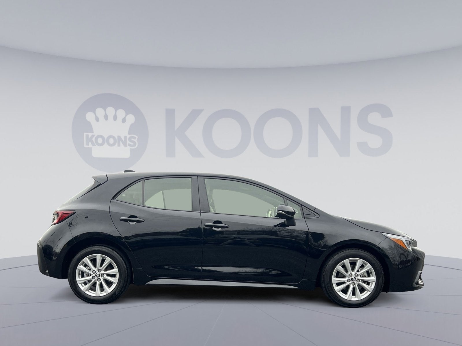 2025 Toyota Corolla Hatchback SE