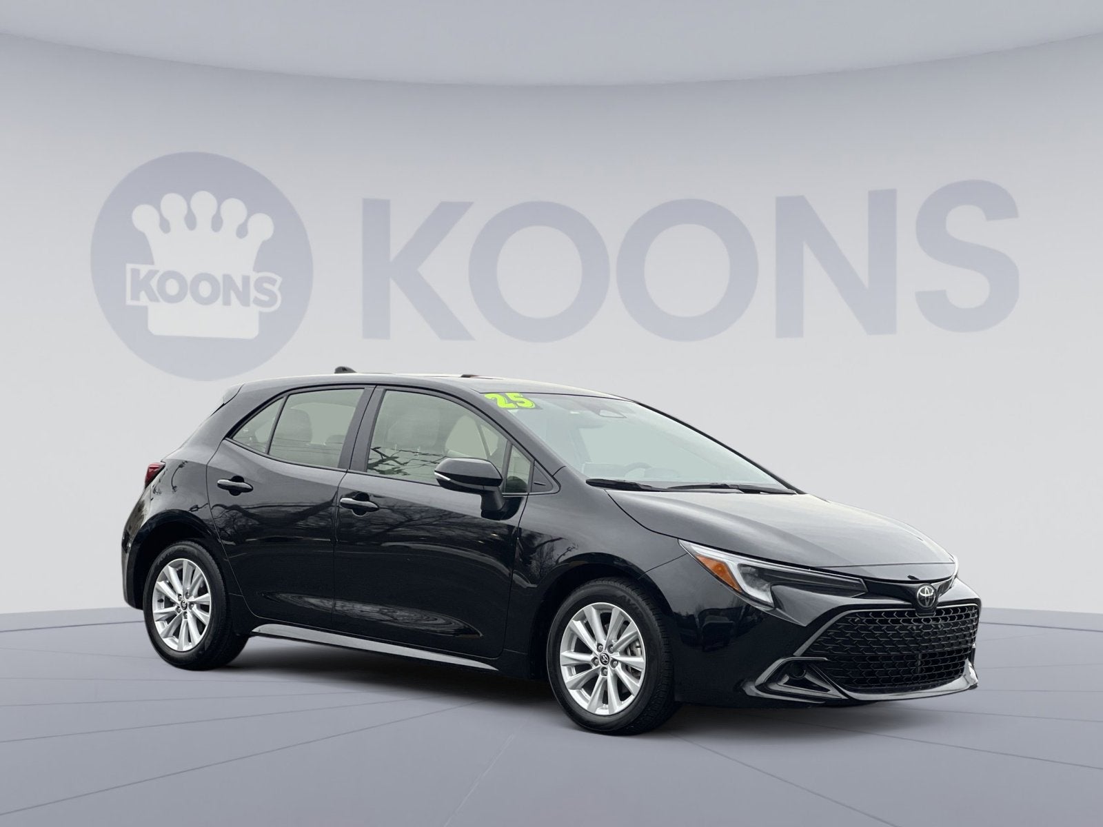 2025 Toyota Corolla Hatchback SE