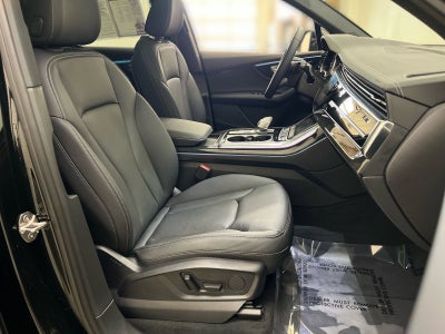 2025 Audi Q7 45 Premium
