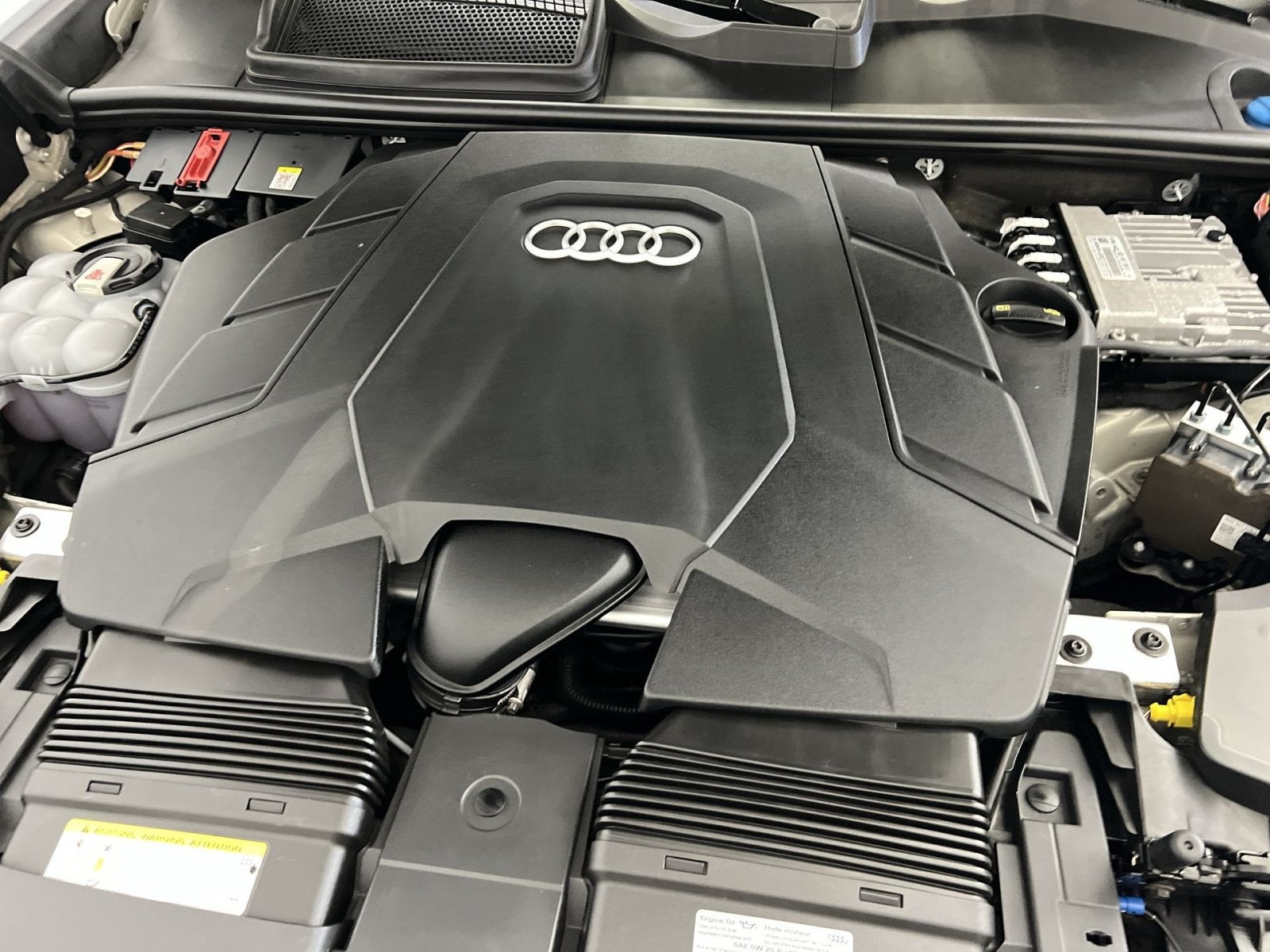 2020 Audi Q8 55 Premium Plus