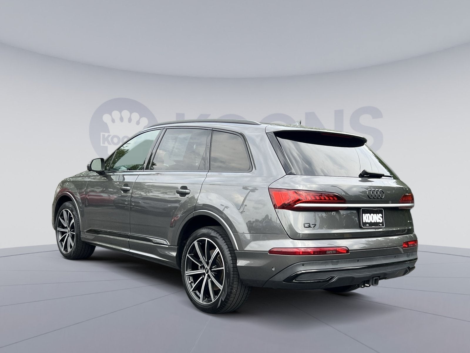 2021 Audi Q7 55 Premium Plus