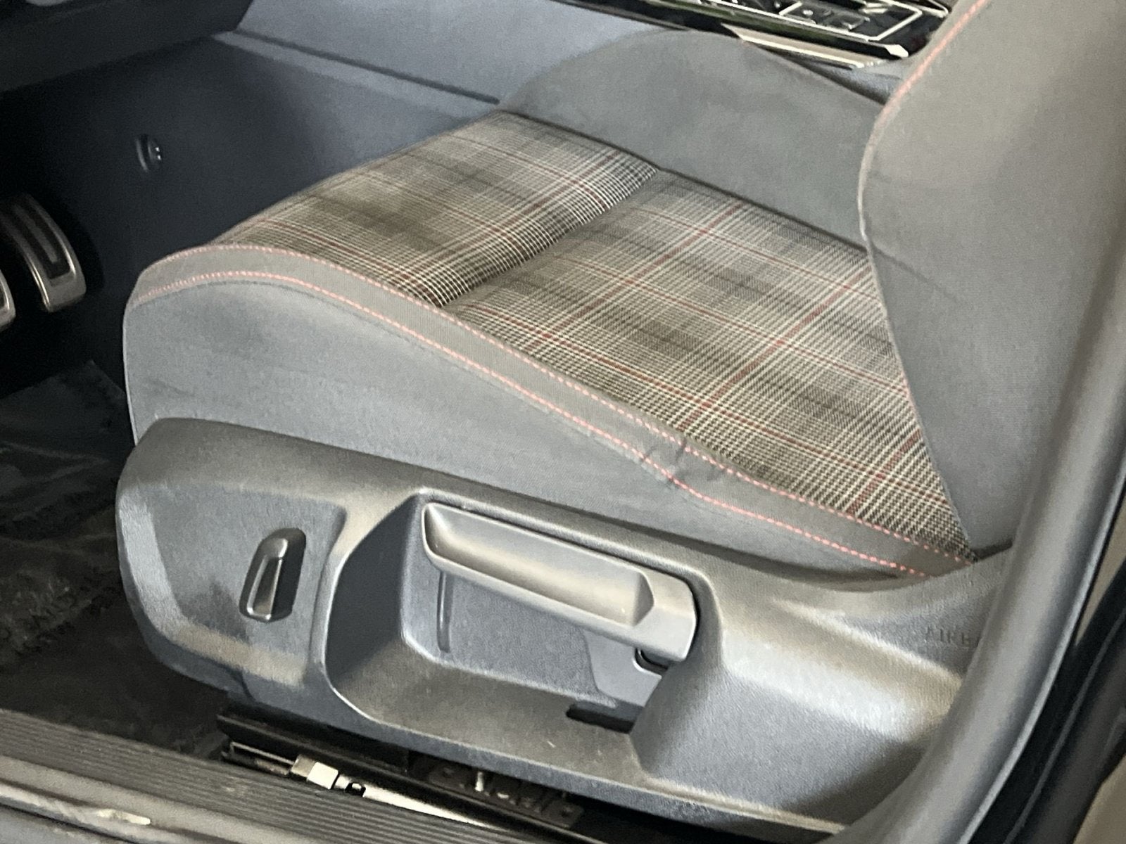 2024 Volkswagen Golf GTI 2.0T S