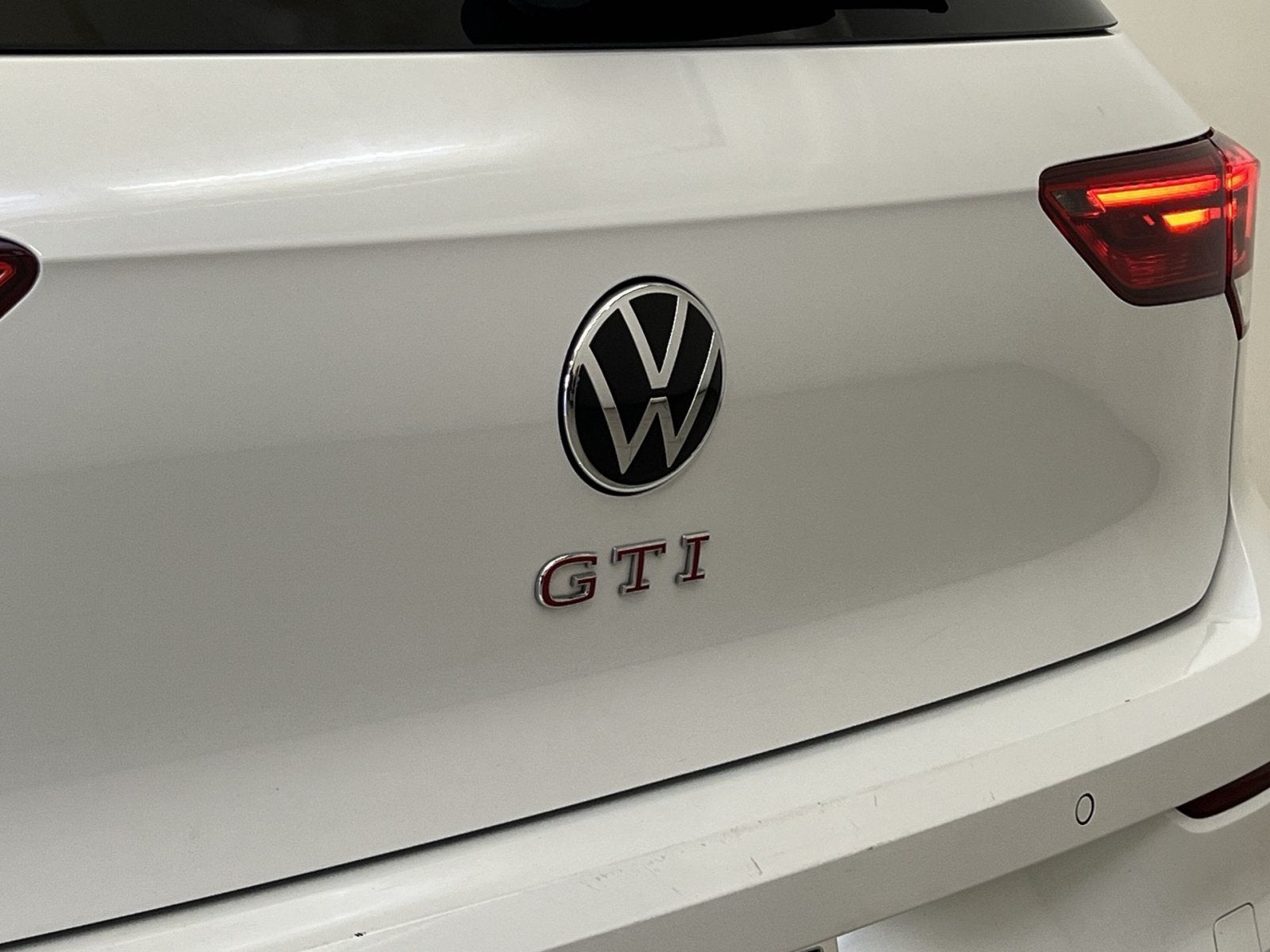 2024 Volkswagen Golf GTI 2.0T S