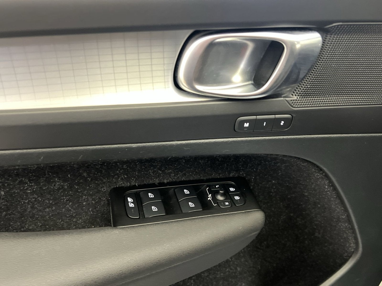 2021 Volvo XC40 Momentum