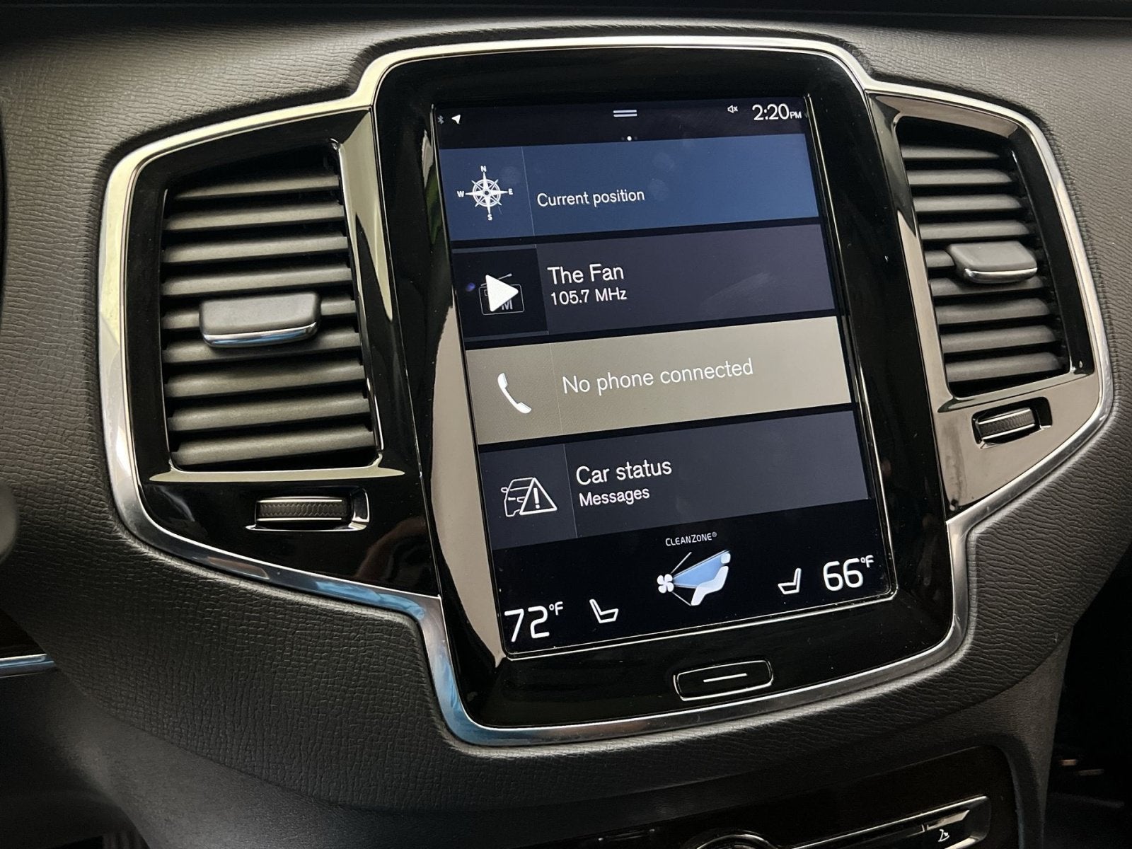 2017 Volvo XC90 T6 Momentum
