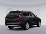 2017 Volvo XC90 T6 Momentum