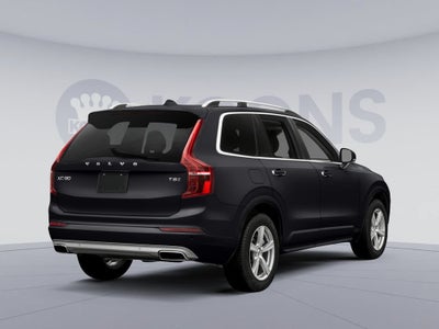 2017 Volvo XC90 T6 Momentum