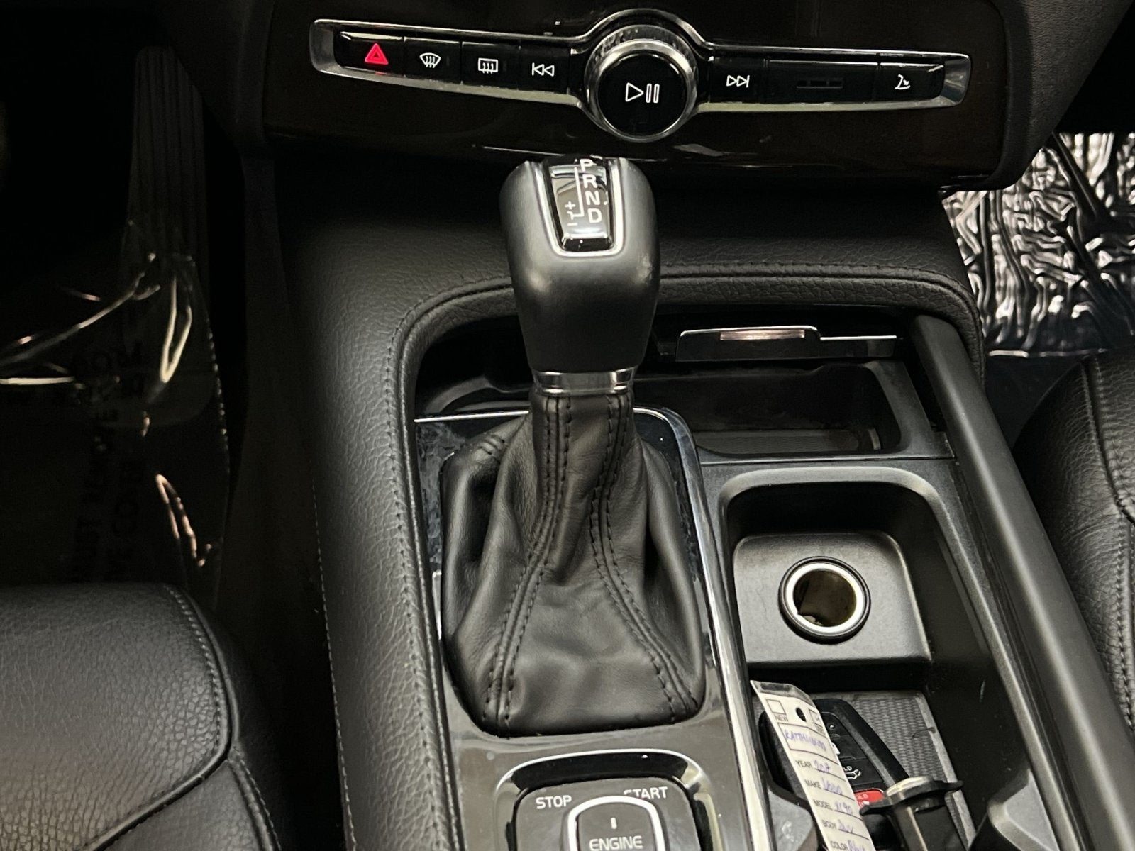 2017 Volvo XC90 T6 Momentum