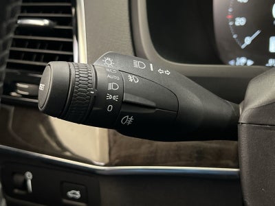 2017 Volvo XC90 T6 Momentum