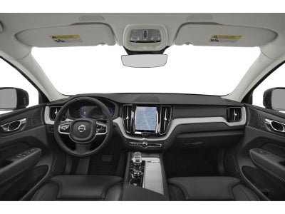 2022 Volvo XC60 B5 Momentum