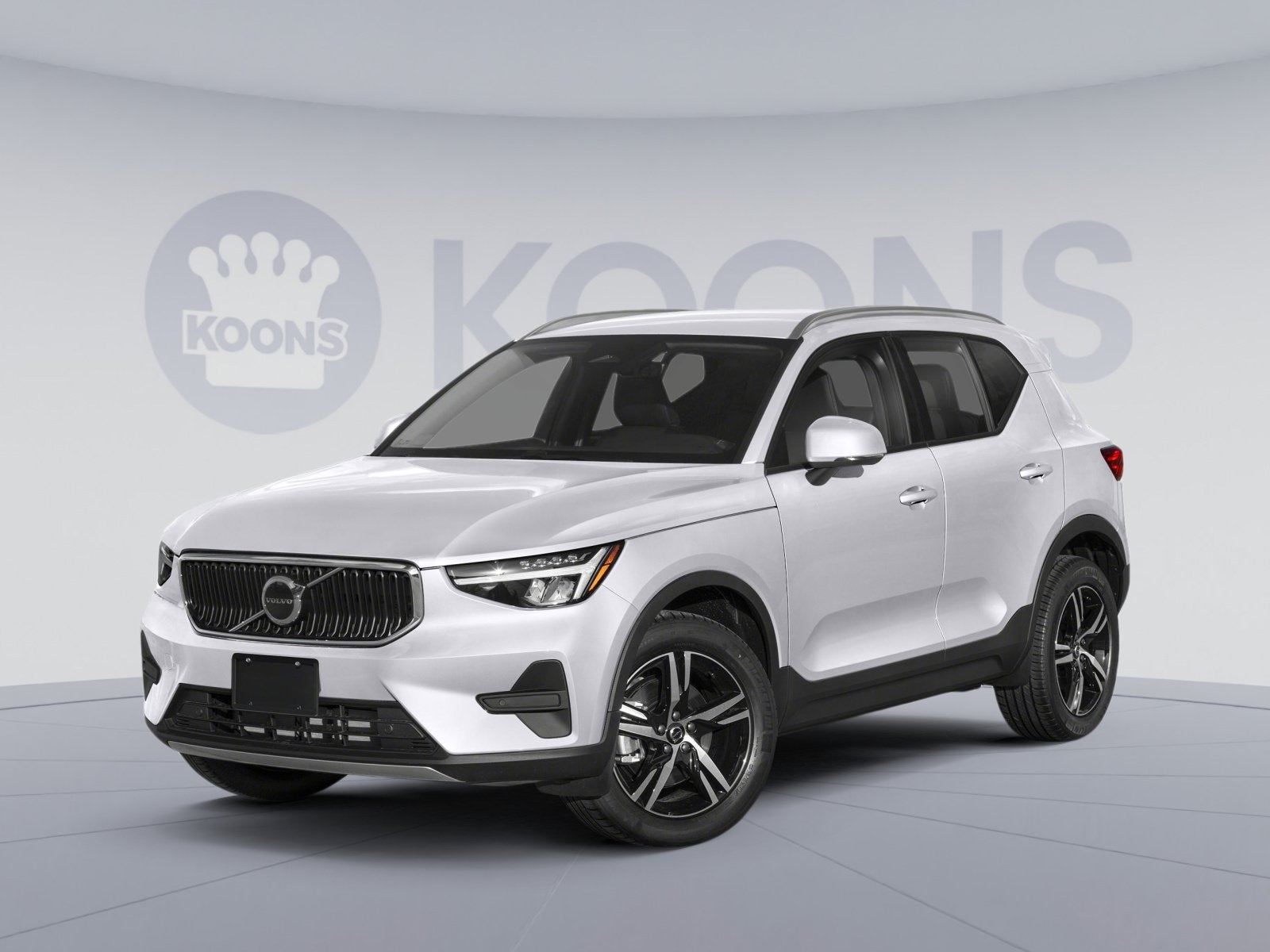 2023 Volvo XC40 B5 Plus Bright Theme