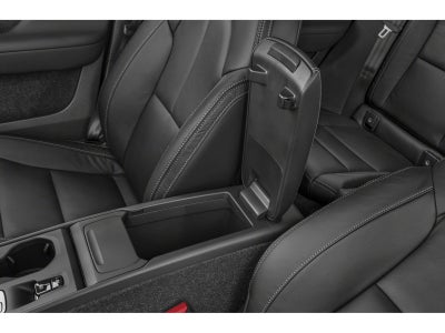 2023 Volvo XC40 B5 Plus Bright Theme