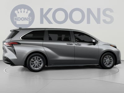 2026 Toyota Sienna LE
