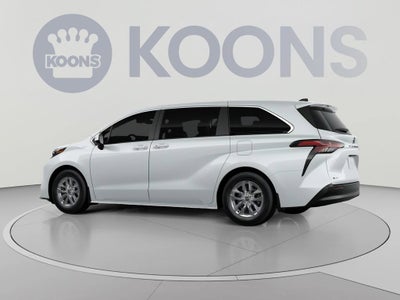 2026 Toyota Sienna LE