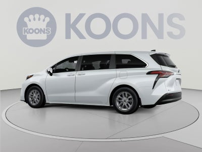 2026 Toyota Sienna LE