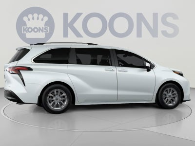 2026 Toyota Sienna XLE