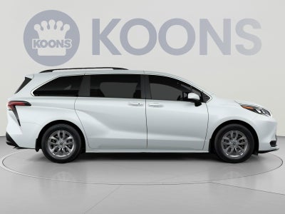 2026 Toyota Sienna XLE