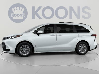 2026 Toyota Sienna XLE