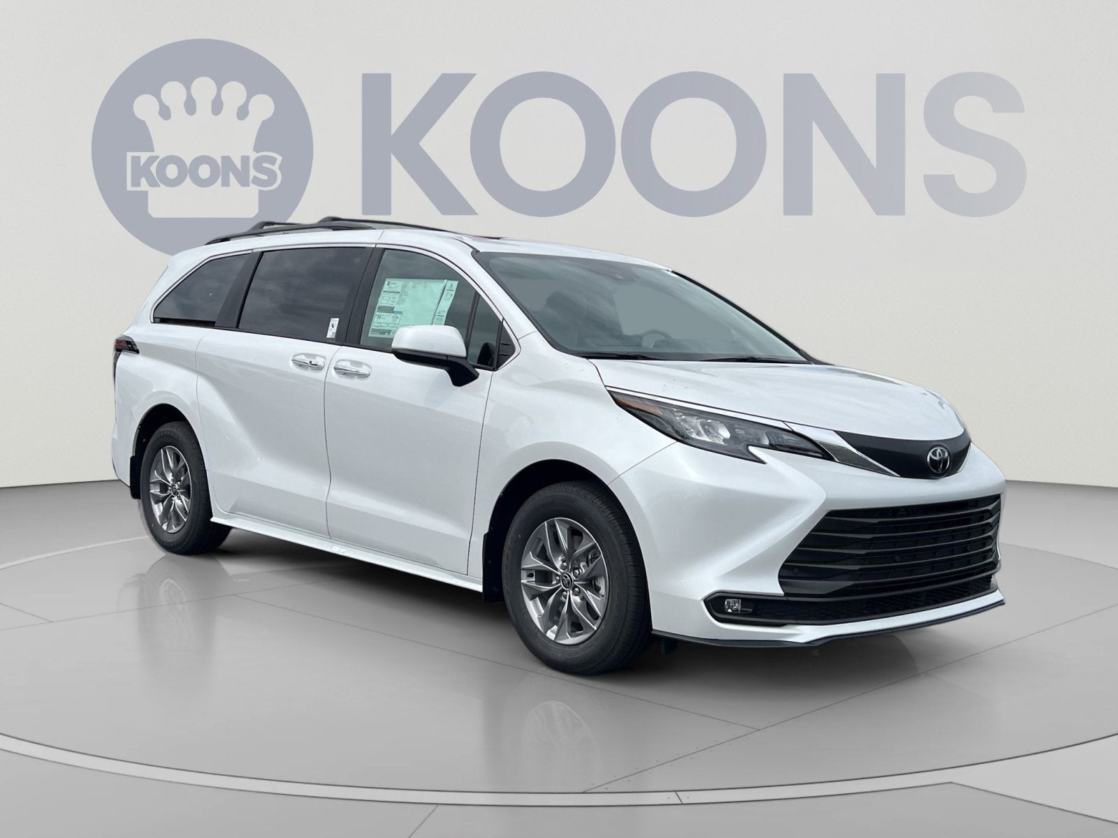 2026 Toyota Sienna XLE