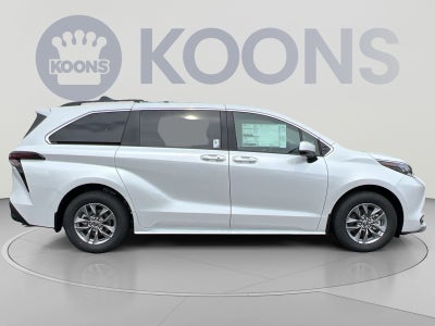 2026 Toyota Sienna XLE