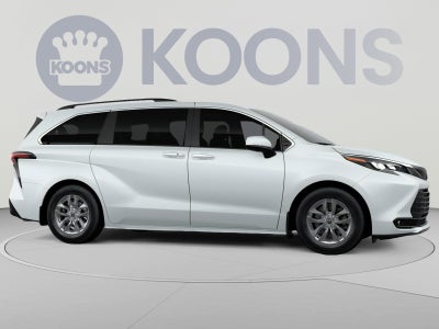 2026 Toyota Sienna XLE