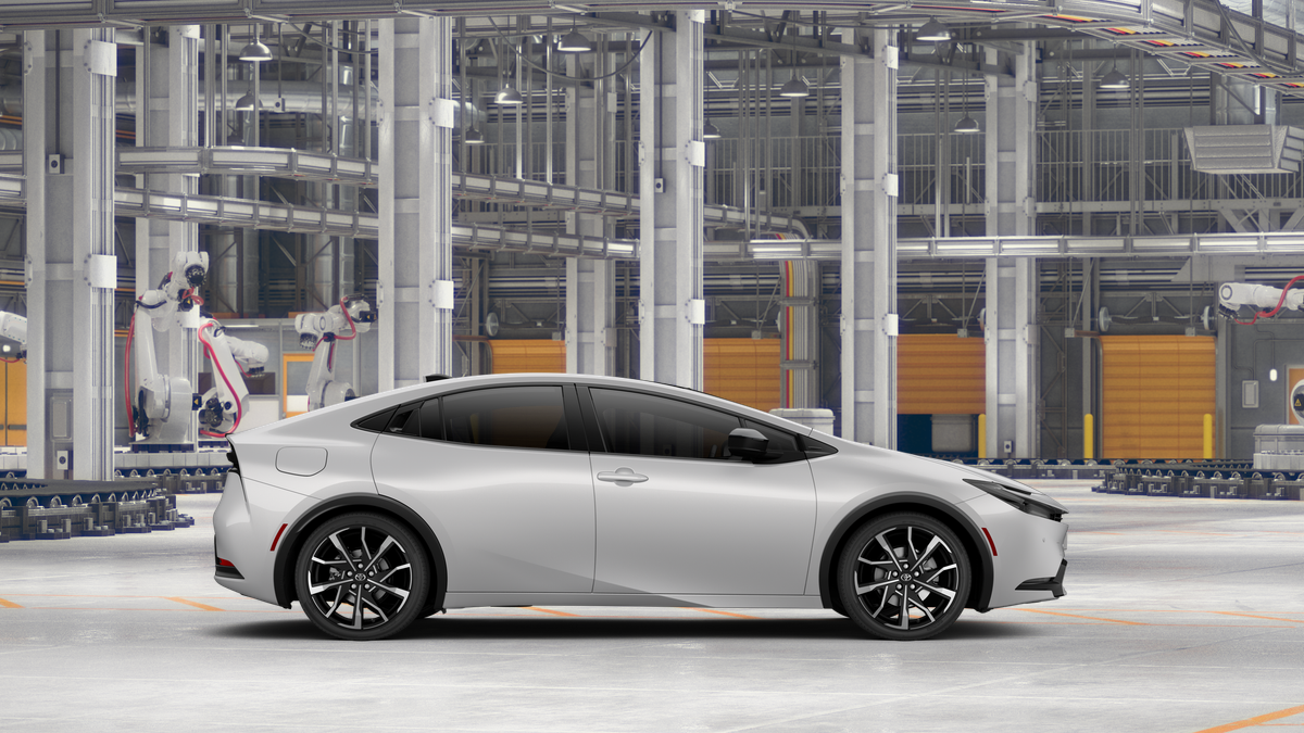 2027 Toyota Prius Plug-in Hybrid XSE