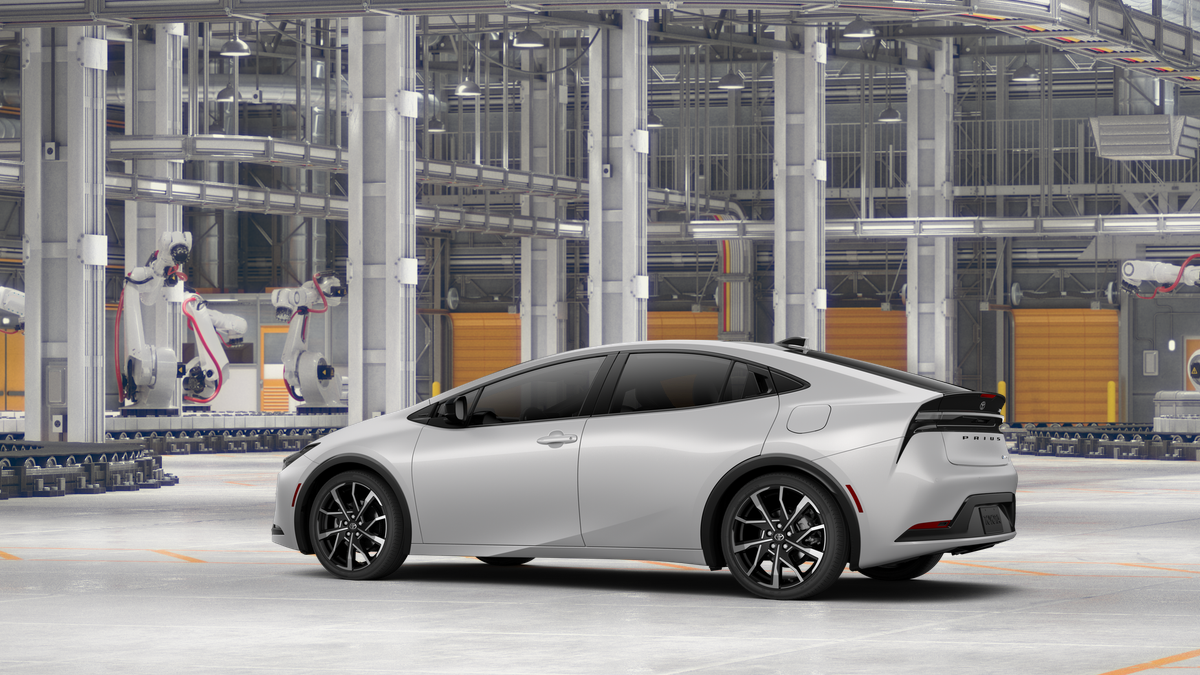 2027 Toyota Prius Plug-in Hybrid XSE